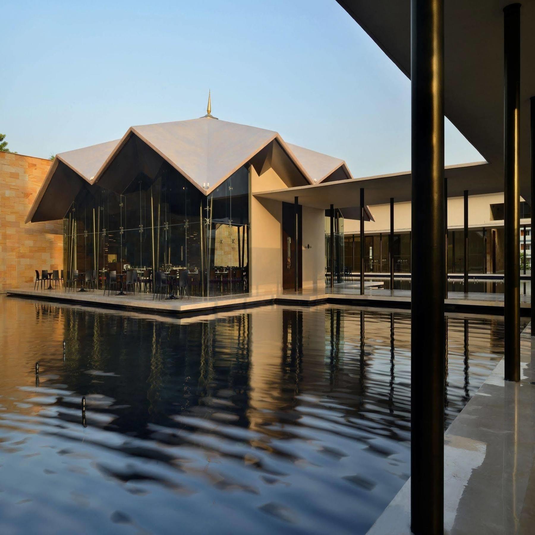 Marasa Sarovar Premiere Tirupati Esterno foto The Chapel of the Christ the Teacher University Center