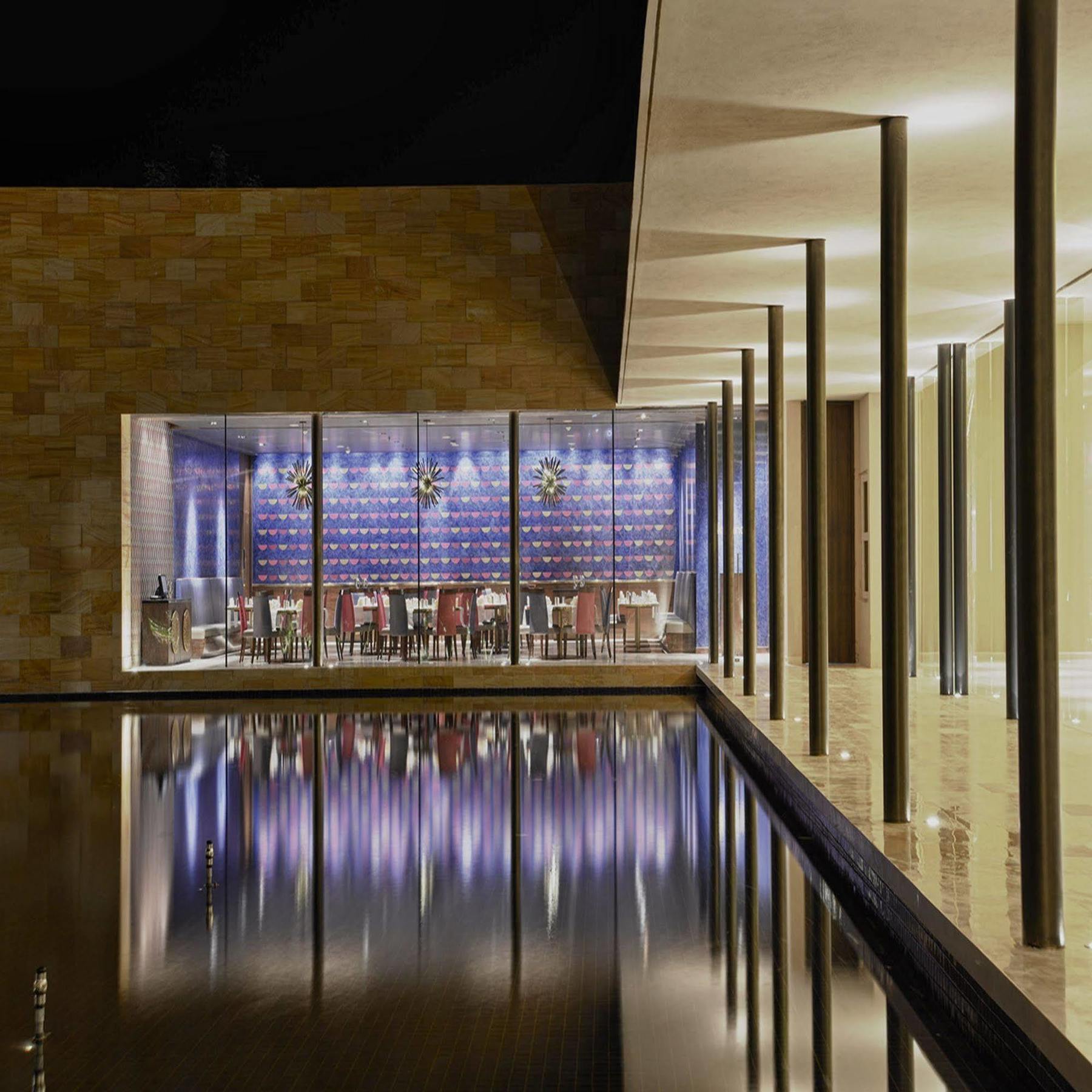 Marasa Sarovar Premiere Tirupati Esterno foto The interior of the hotel