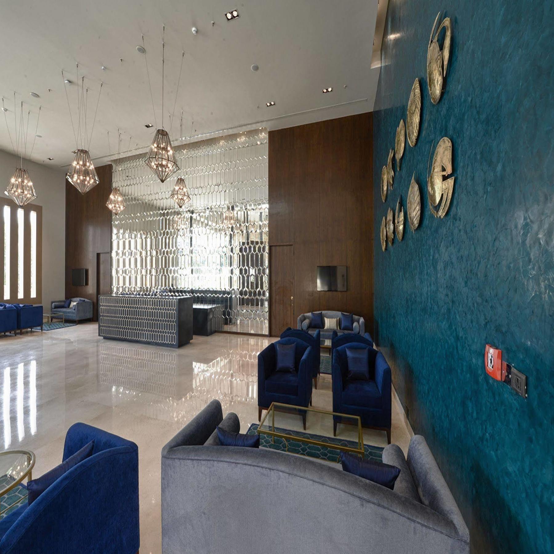 Marasa Sarovar Premiere Tirupati Esterno foto The lobby of the hotel